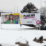 Photo d'un panneau publicitaire extérieur